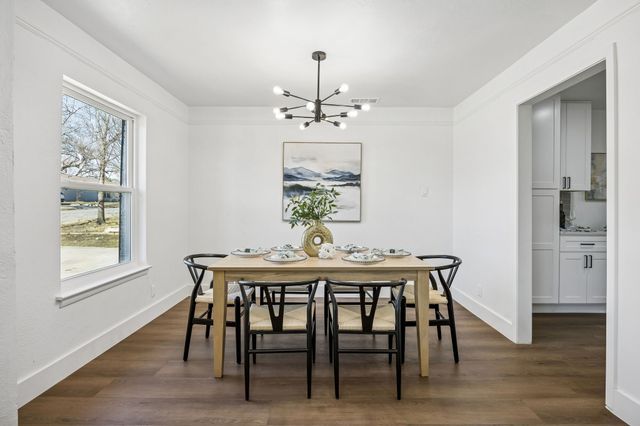 808 Lee Drive, Bedford, TX 76022