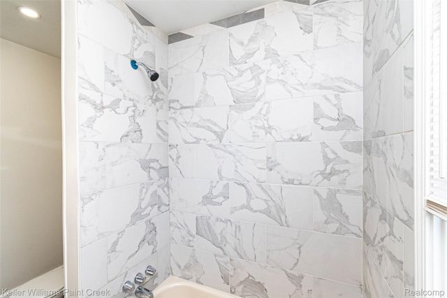 215 Winona Street, Highland Park, MI 48203