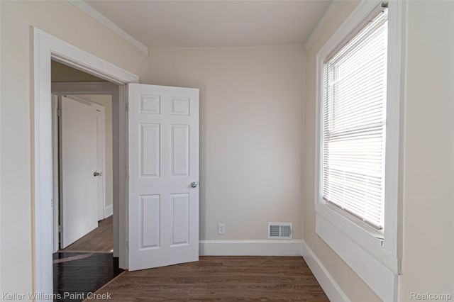 215 Winona Street, Highland Park, MI 48203