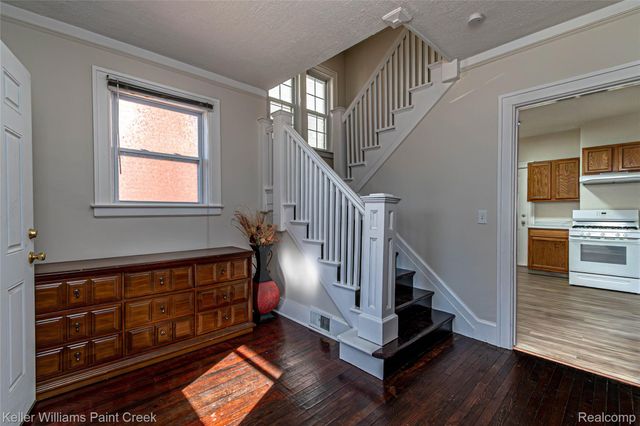 215 Winona Street, Highland Park, MI 48203