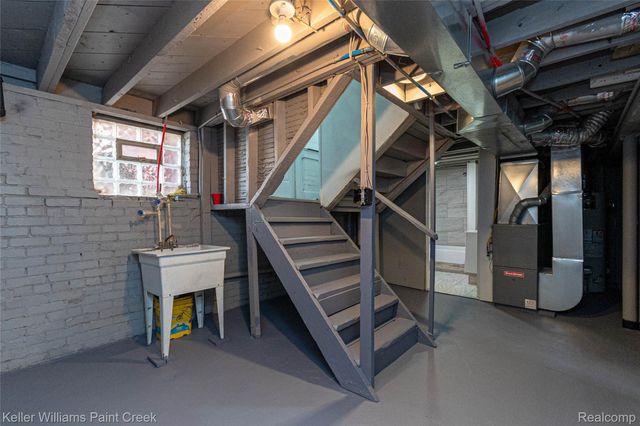 215 Winona Street, Highland Park, MI 48203