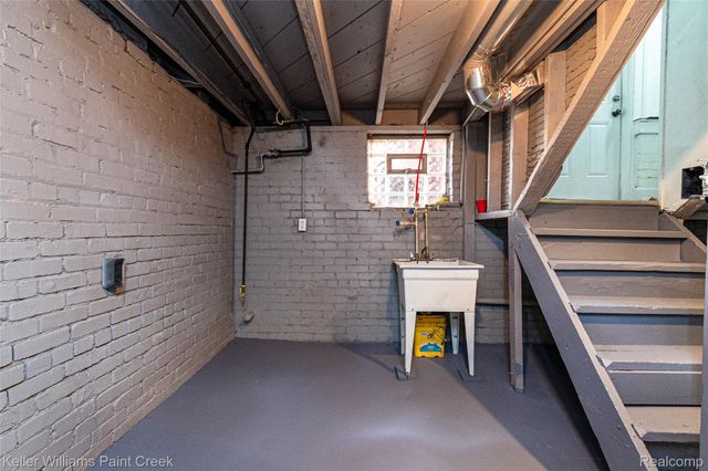 215 Winona Street, Highland Park, MI 48203