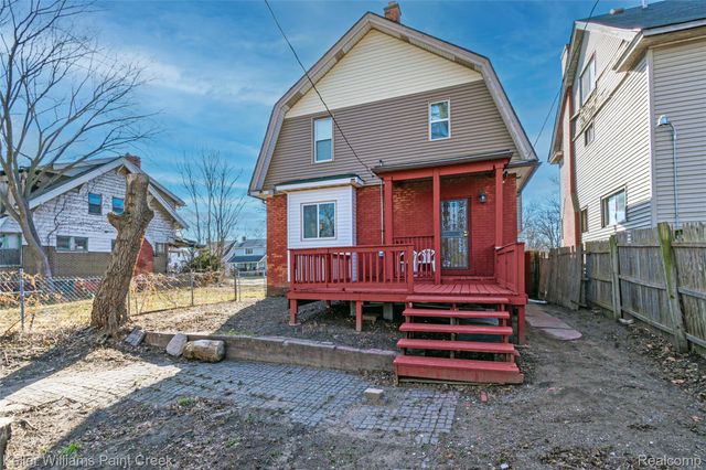 215 Winona Street, Highland Park, MI 48203