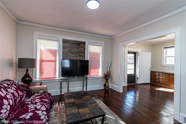 215 Winona Street, Highland Park, MI 48203
