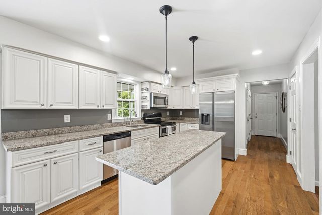 10 HIDDEN SPRING LN, Landenberg, PA 19350