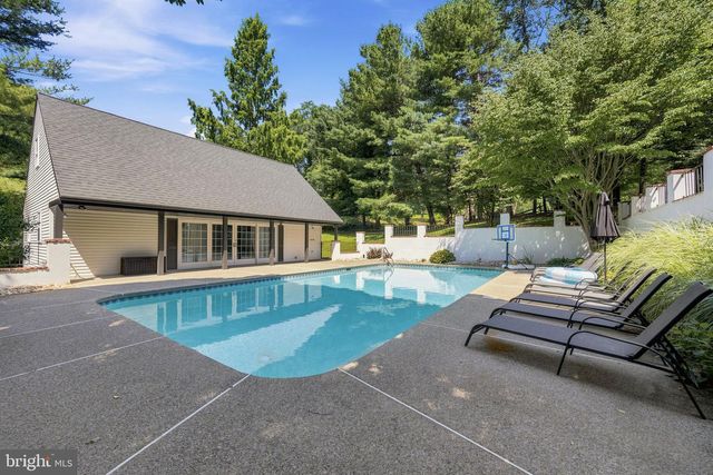 10 HIDDEN SPRING LN, Landenberg, PA 19350