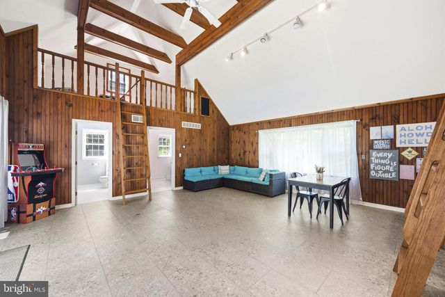 10 HIDDEN SPRING LN, Landenberg, PA 19350