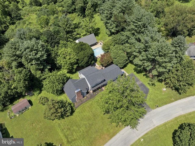 10 HIDDEN SPRING LN, Landenberg, PA 19350