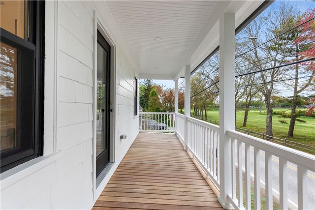 540 Middle Highway, Barrington, RI 02806
