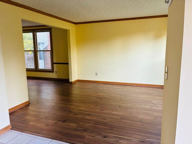 3660 Rivervail Drive, Columbus, OH 43221