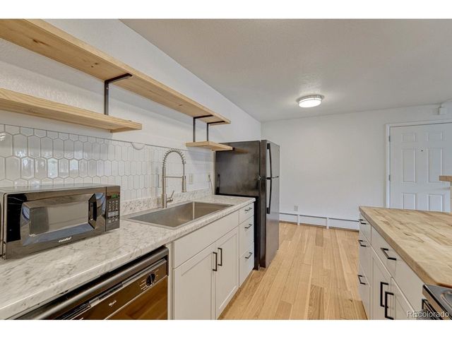 451 Golden Cir 109, Golden, CO 80401