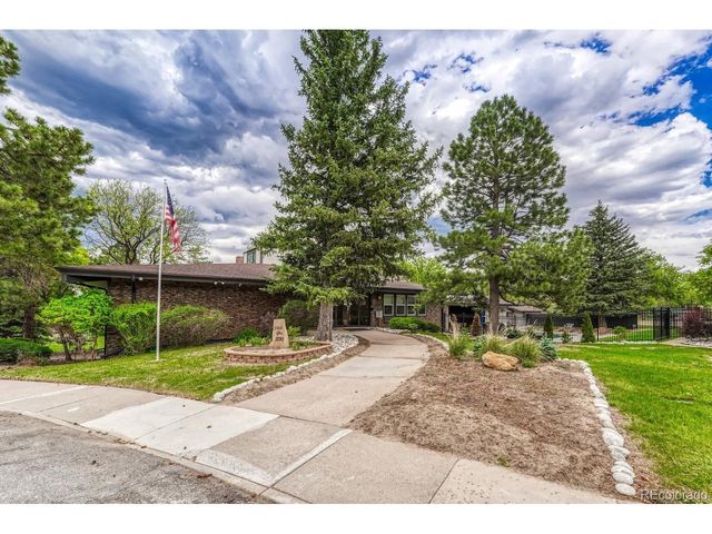 451 Golden Cir 109, Golden, CO 80401
