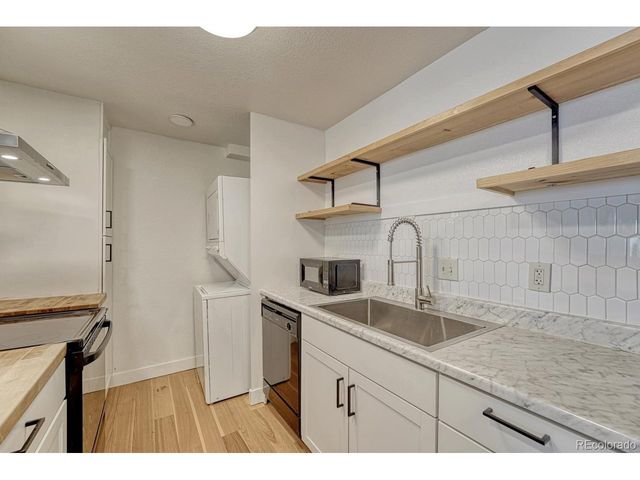 451 Golden Cir 109, Golden, CO 80401