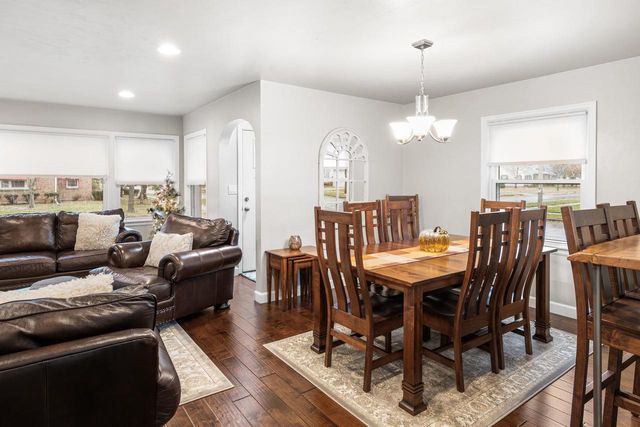 1003 EVANS STREET, Oshkosh, WI 54901
