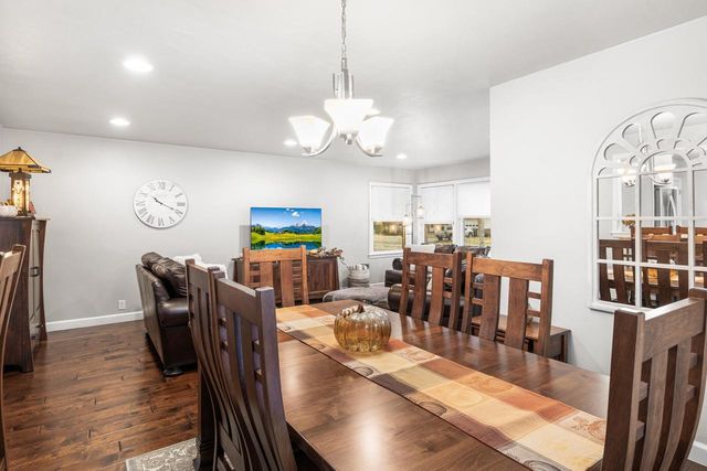 1003 EVANS STREET, Oshkosh, WI 54901
