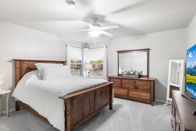 1003 EVANS STREET, Oshkosh, WI 54901