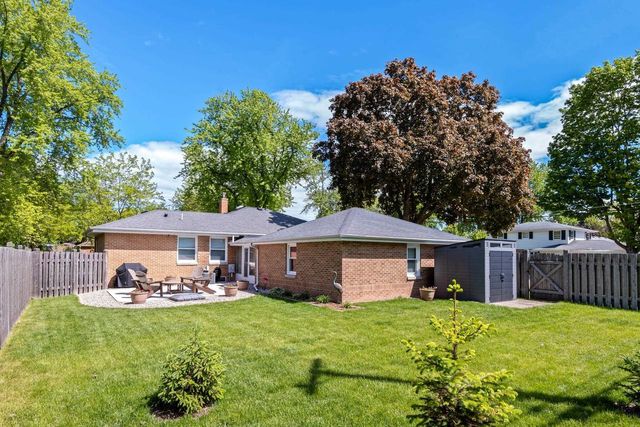 1003 EVANS STREET, Oshkosh, WI 54901