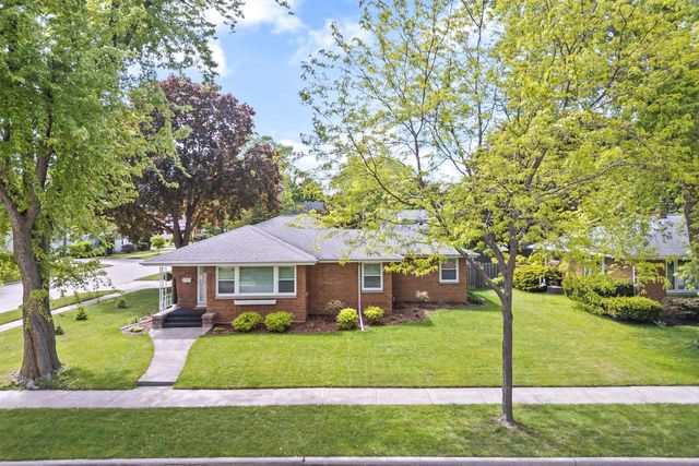 1003 EVANS STREET, Oshkosh, WI 54901