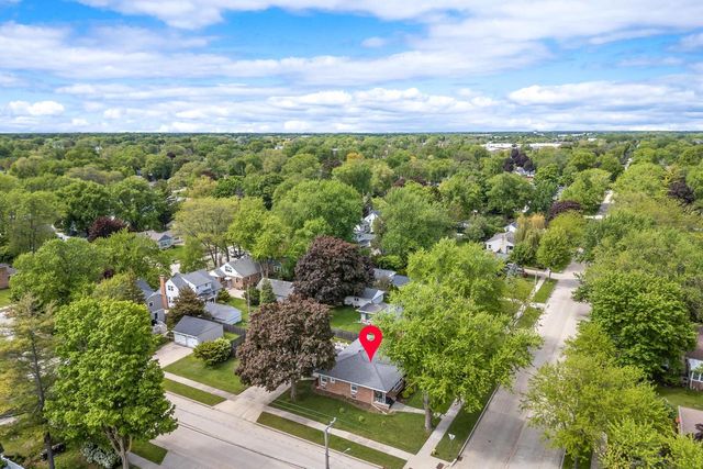 1003 EVANS STREET, Oshkosh, WI 54901