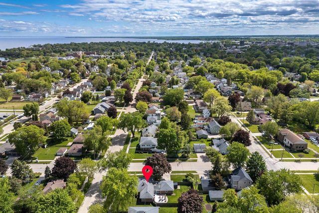 1003 EVANS STREET, Oshkosh, WI 54901