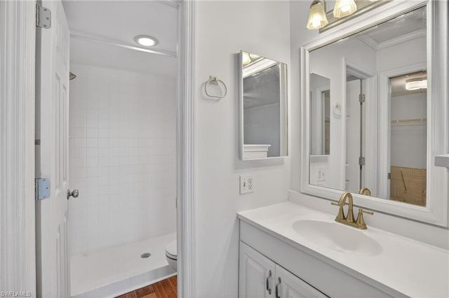 1165 Mainsail DR # 604, Naples, FL 34114