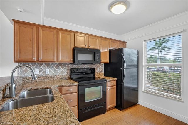 1165 Mainsail DR # 604, Naples, FL 34114