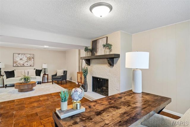 12917 Cedarledge Court, St Louis, MO 63146
