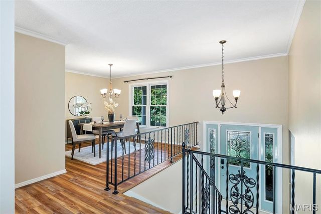12917 Cedarledge Court, St Louis, MO 63146