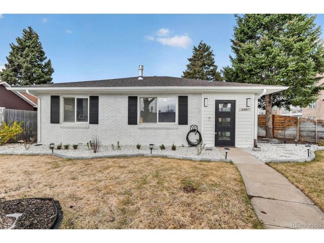 2201 S Dexter St, Denver, CO 80222