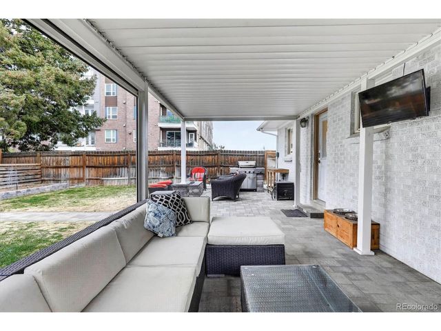 2201 S Dexter St, Denver, CO 80222