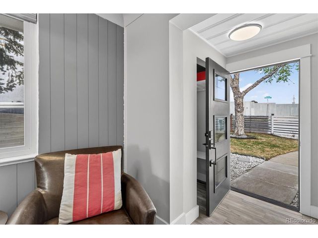 2201 S Dexter St, Denver, CO 80222