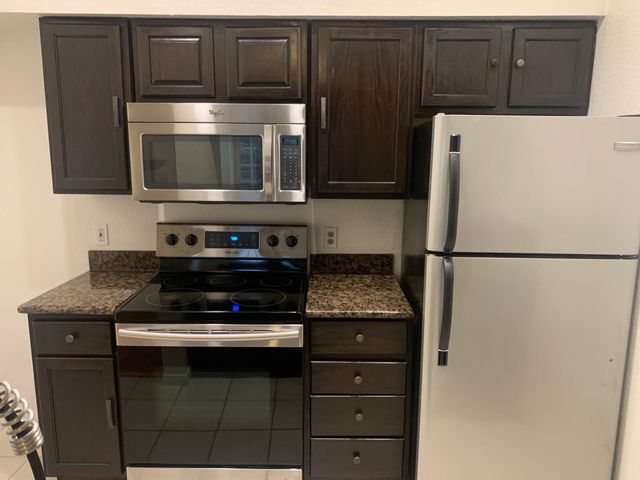 8055 Cambridge Street 90, Houston, TX 77054