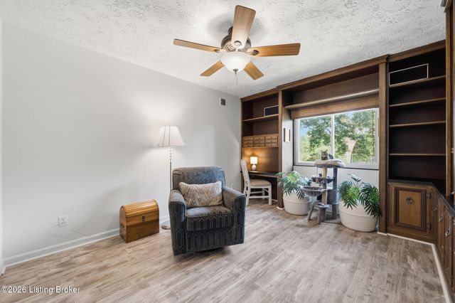 1600 Gardiner Ln 118, Louisville, KY 40205