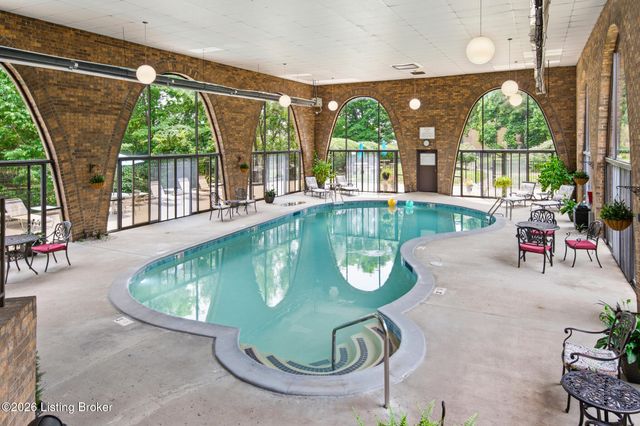 1600 Gardiner Ln 118, Louisville, KY 40205