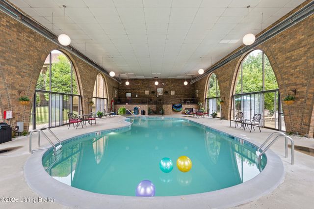 1600 Gardiner Ln 118, Louisville, KY 40205