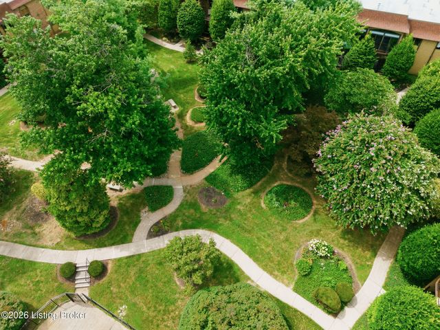 1600 Gardiner Ln 118, Louisville, KY 40205
