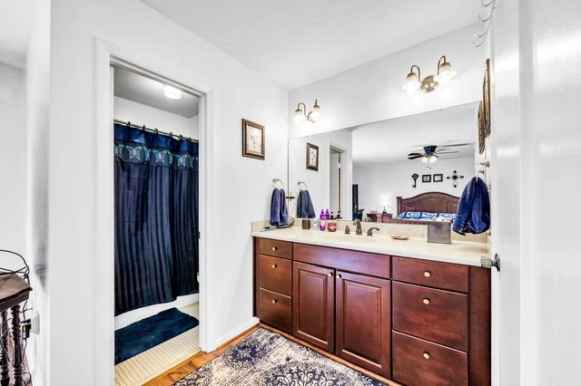 32 Walnut Avenue, Shalimar, FL 32579