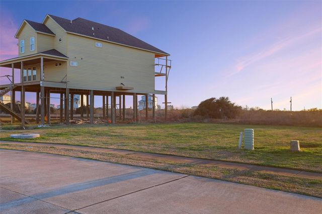 25730 Bay Breeze Drive, Galveston, TX 77554