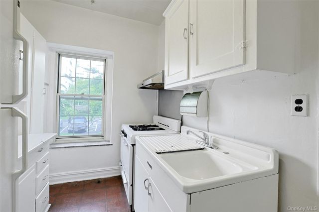 3 Park Lane 1B, Mount Vernon, NY 10552