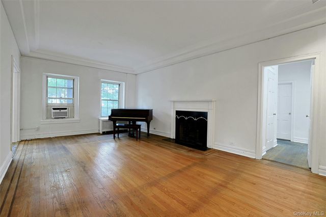 3 Park Lane 1B, Mount Vernon, NY 10552