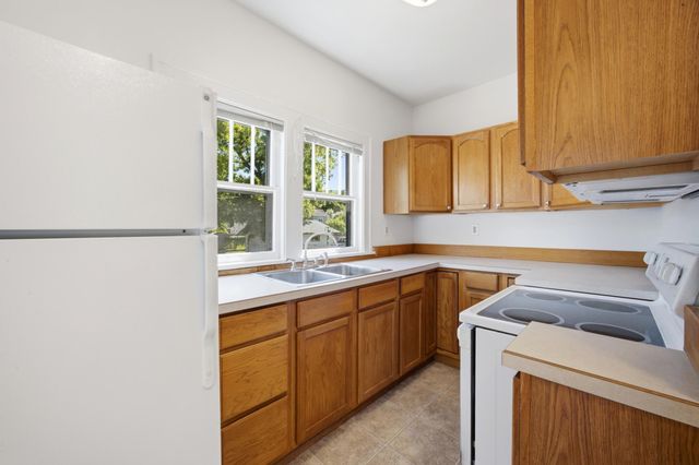 1310 11th Avenue S, Fargo, ND 58103
