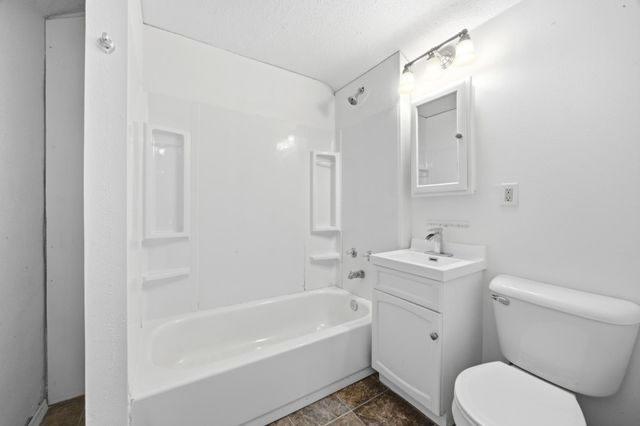 1310 11th Avenue S, Fargo, ND 58103