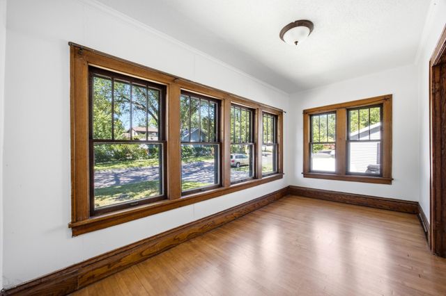 1310 11th Avenue S, Fargo, ND 58103