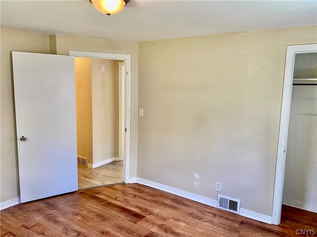 220 Roxann Avenue, Cicero, NY 13212