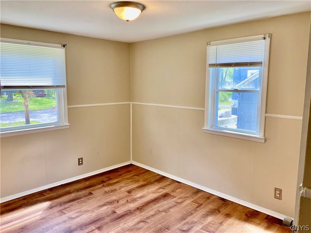 220 Roxann Avenue, Cicero, NY 13212