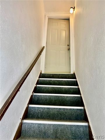 220 Roxann Avenue, Cicero, NY 13212