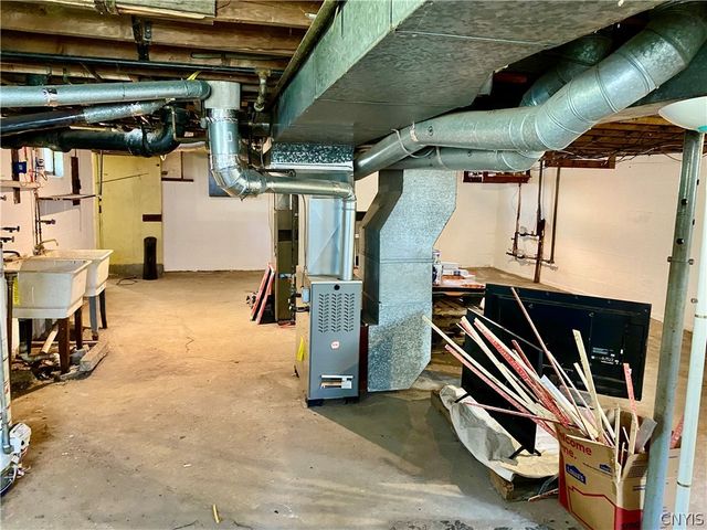 220 Roxann Avenue, Cicero, NY 13212