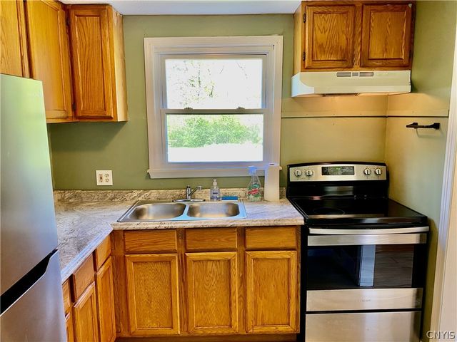 220 Roxann Avenue, Cicero, NY 13212