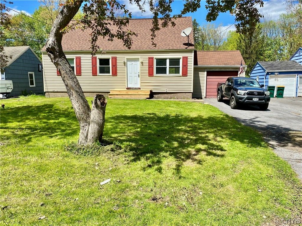 220 Roxann Avenue, Cicero, NY 13212