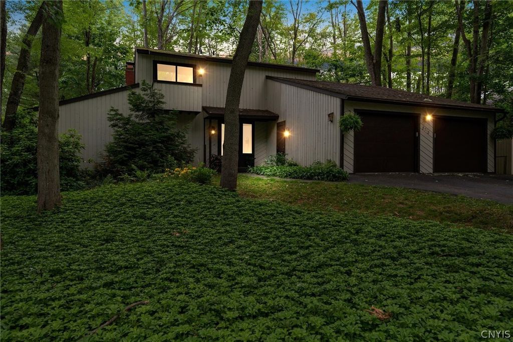 8718 Radburn Drive, Lysander, NY 13027